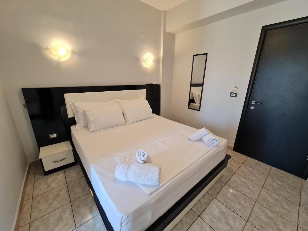 Hotel Ardiani Ксаміл Екстер'єр фото