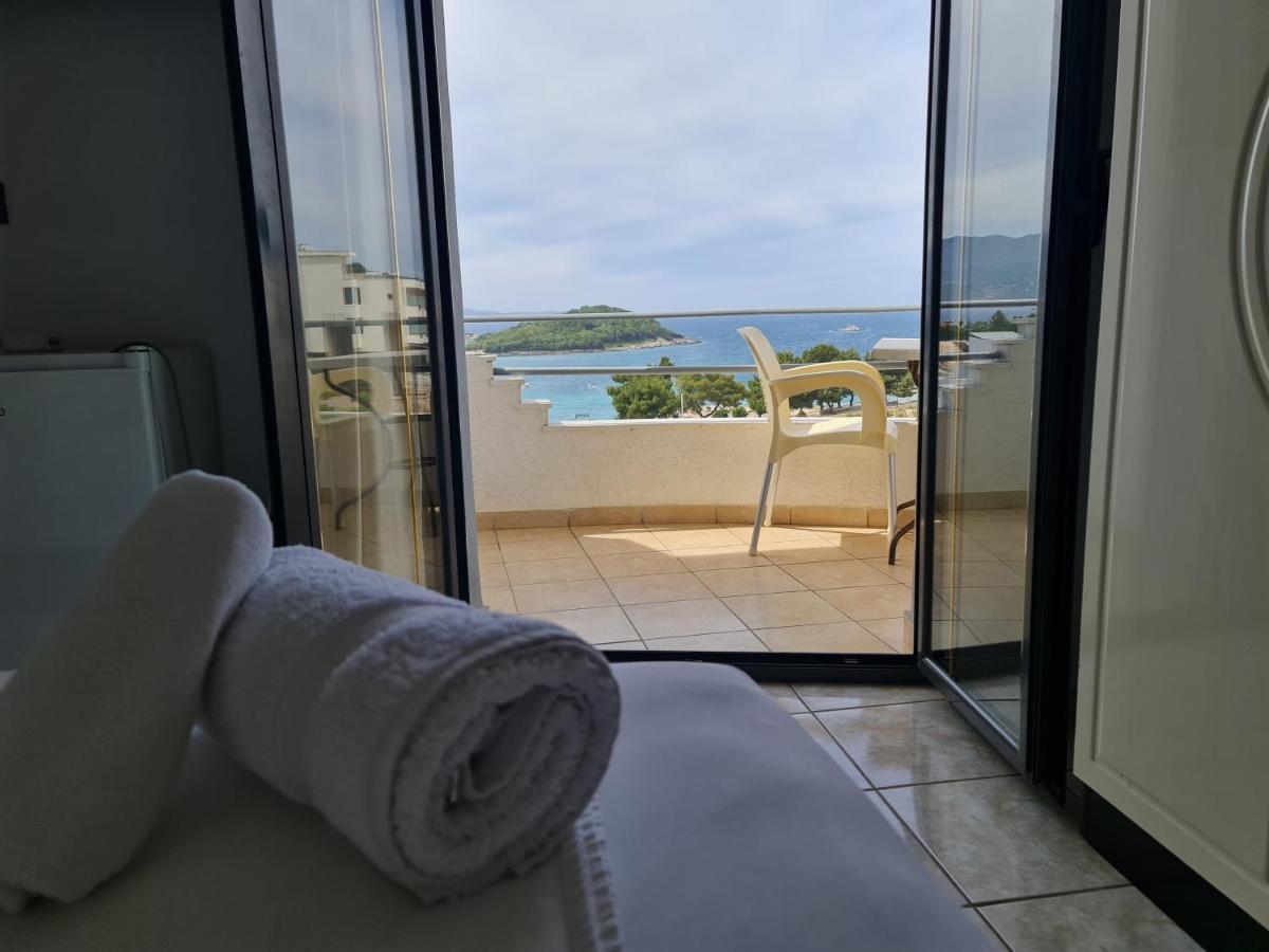 Hotel Ardiani Ксаміл Екстер'єр фото