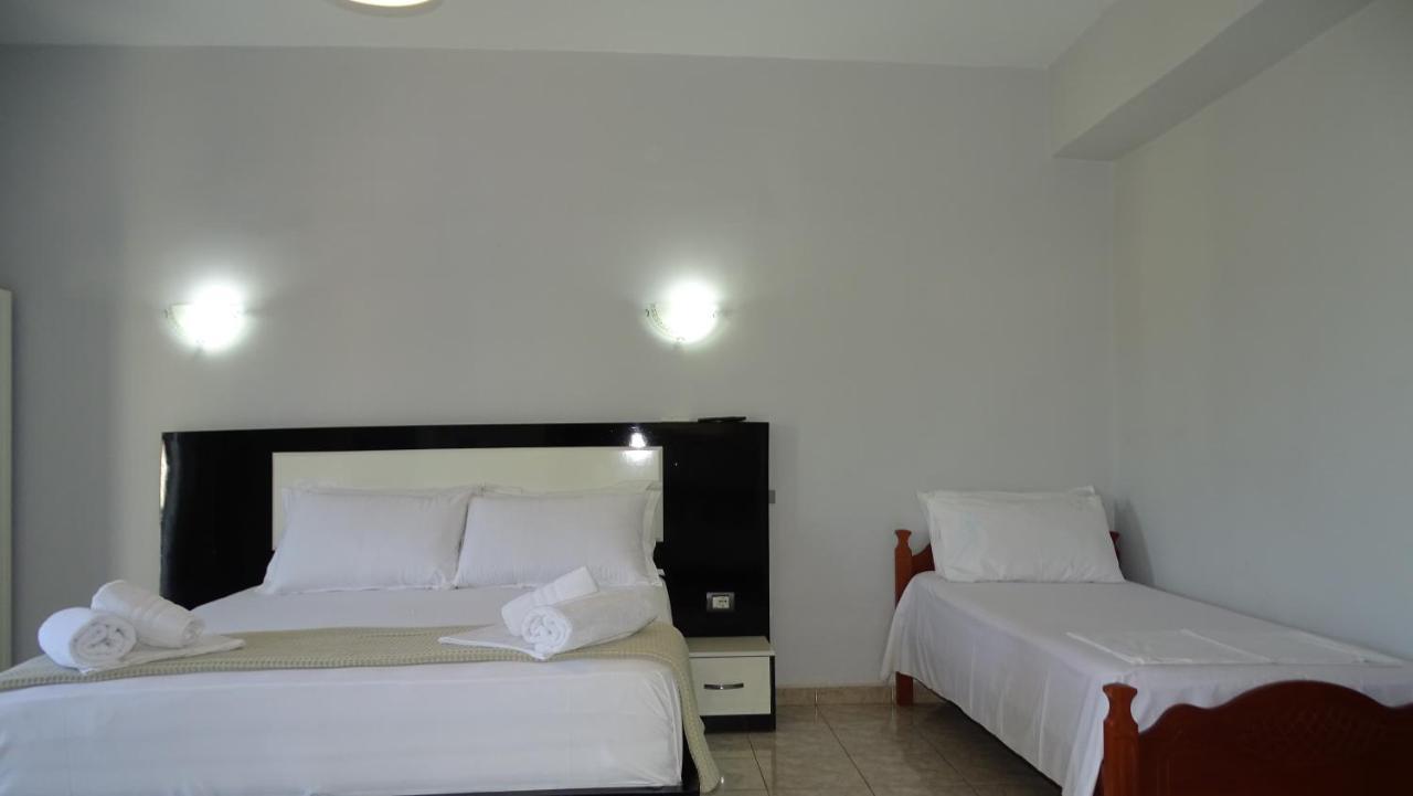 Hotel Ardiani Ксаміл Екстер'єр фото