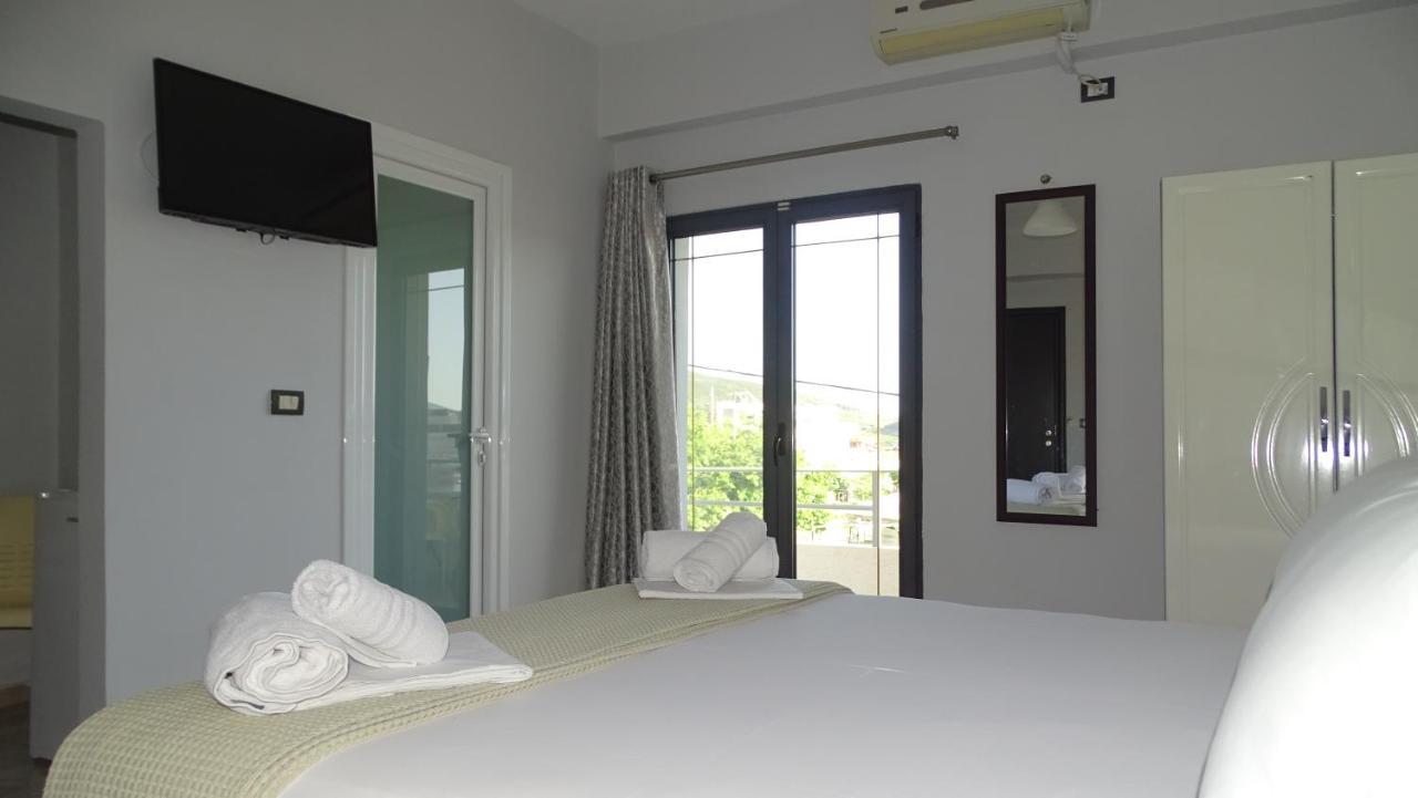Hotel Ardiani Ксаміл Екстер'єр фото